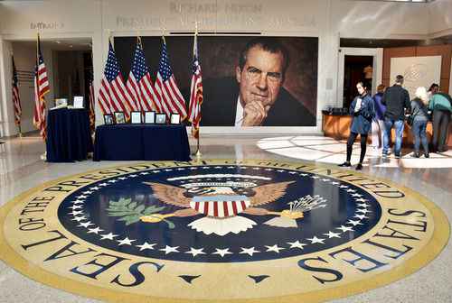 美国专家:蓬佩奥涉华演讲歪曲历史、毫无策略